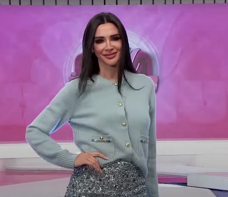 Stil İkonu'nun jürisi Aslıhan Doğan Turan'ın kazağının fiyatı ağızları açık bıraktı 6