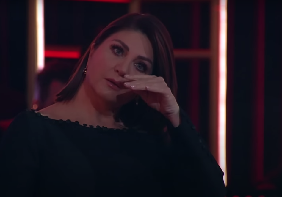 Şarkılar Bizi Söyler'de duygu dolu anlar... Depremde aile yakınlarını kaybeden Uğur Aslan hem ağladı hem ağlattı 2