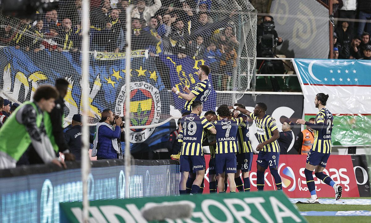 Fenerbahçeli futbolcu için dudak uçuklatan rakam 14