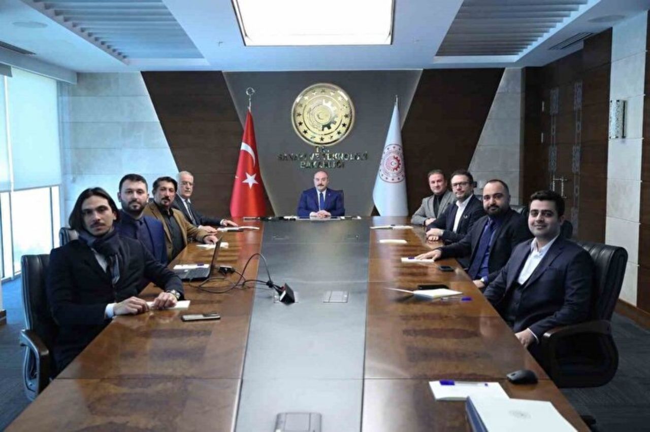 Bir yerli otomobil daha geliyor! Bu otomobili 16 yaşındakiler de kullanabilecek 1
