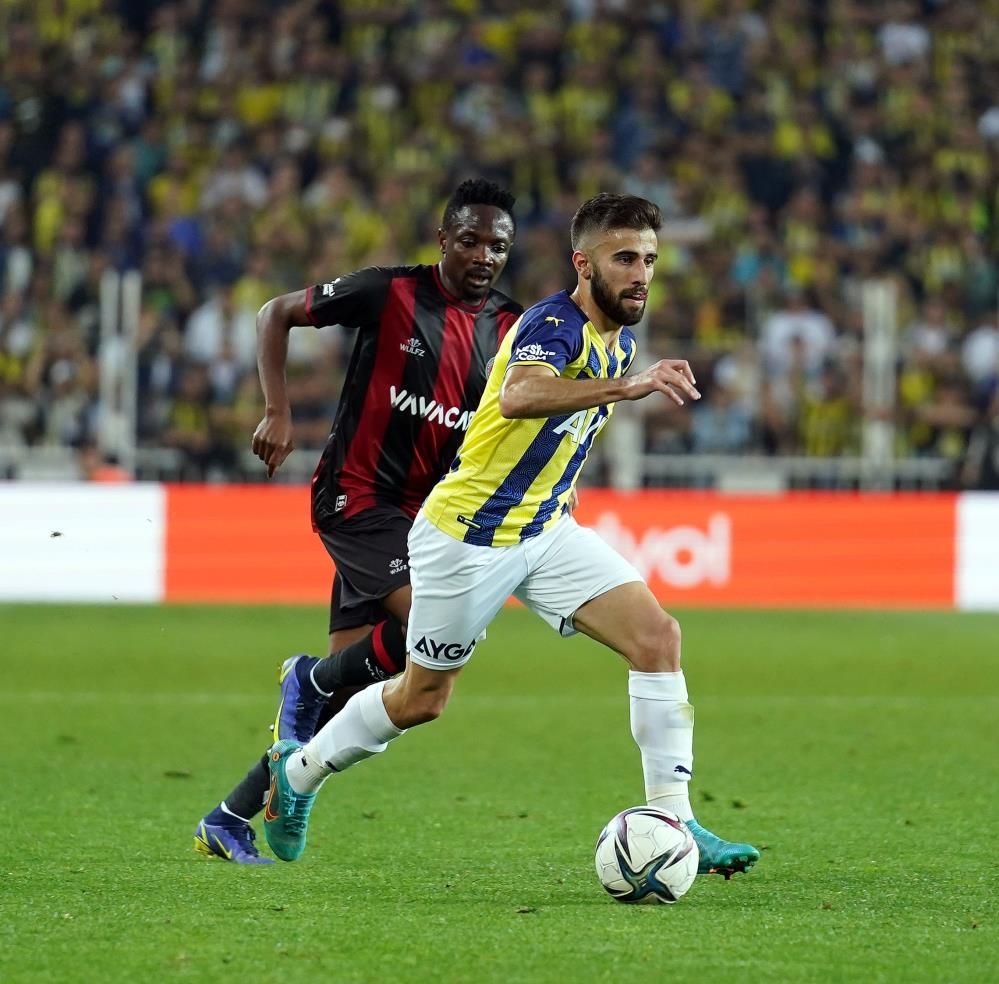 Fenerbahçe'de ilk ayrılık! Yeni takımını duyurdular 17