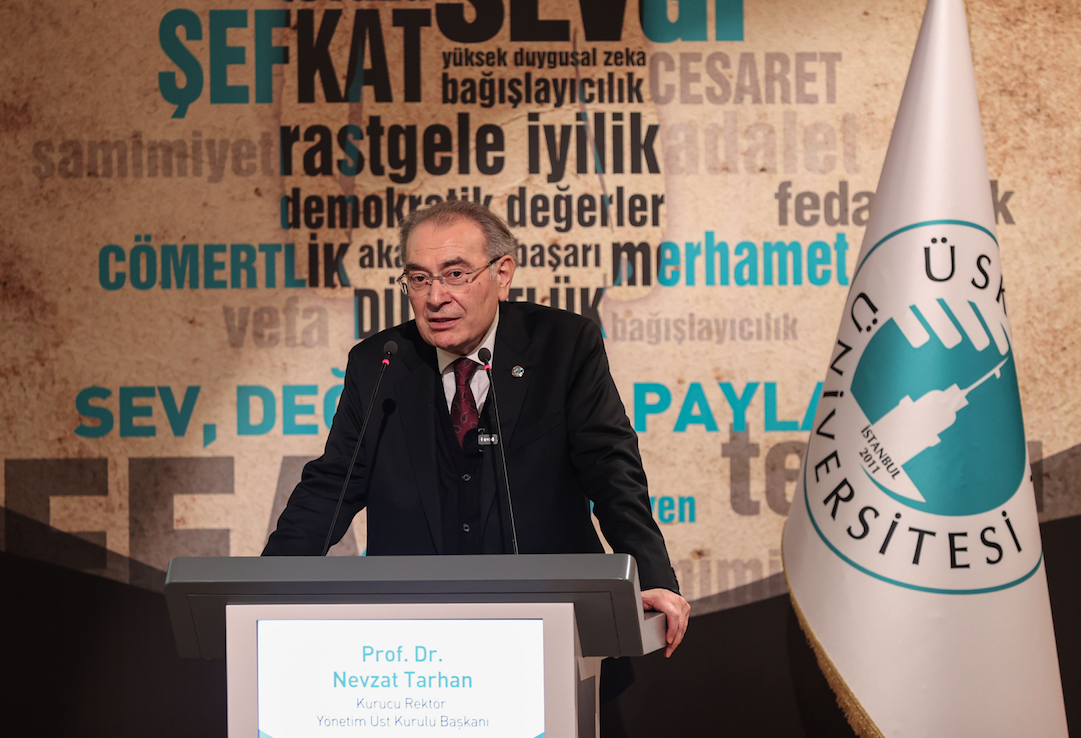 Umuda Koşanlar Derneği Yönetim Kurulu Başkanı Gamze Özçelik'e 'Yüksek İnsani Değerler Ödülü' verildi 1