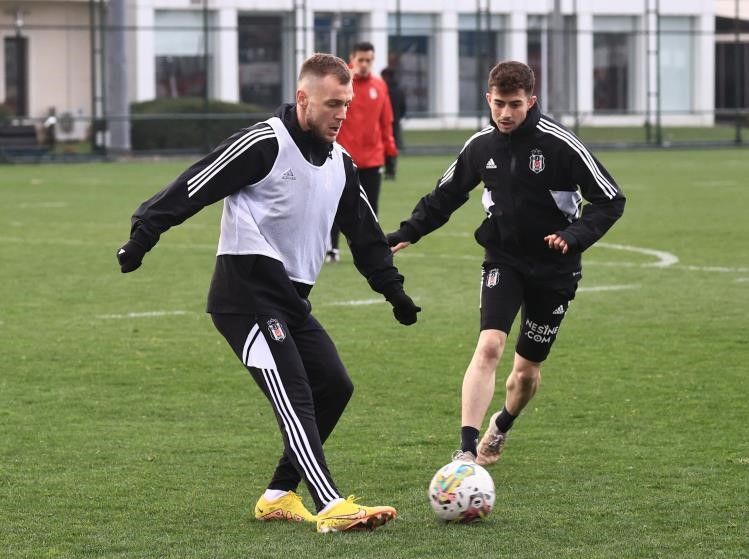 İşte Beşiktaş'ın Fenerbahçe karşısındaki 11'i 1