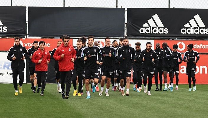 İşte Beşiktaş'ın Fenerbahçe karşısındaki 11'i 8