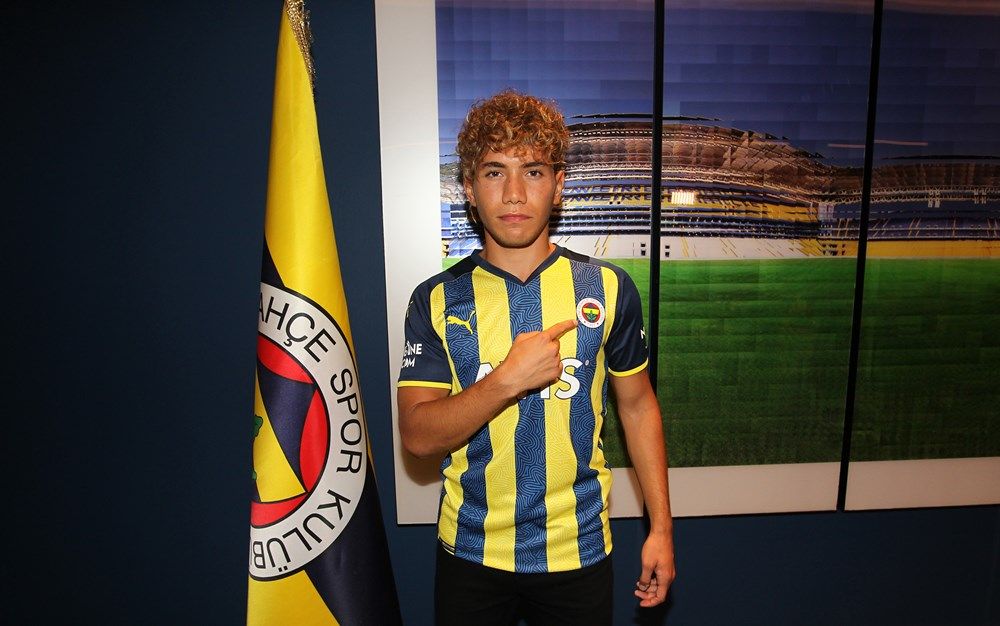 Fenerbahçe'de sözleşmesi sona erecek futbolcular! 13