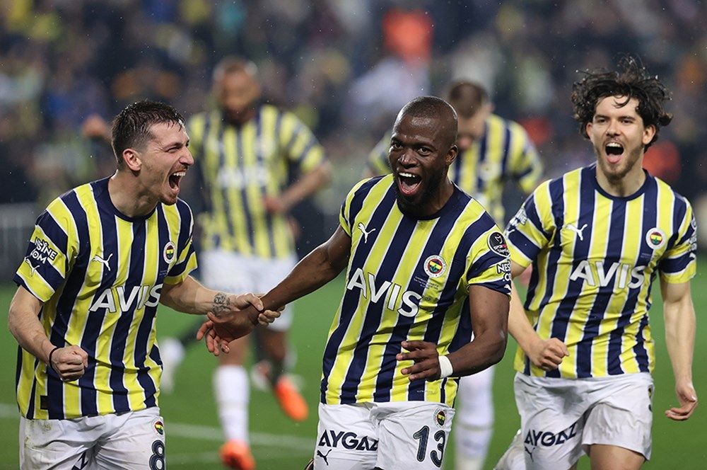 "Fenerbahçe ile Galatasaray arasındaki fark ancak kırmızı kar yağarsa kapanır" 3