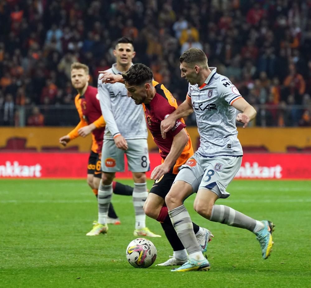 Flaş! Emre Belözoğlu kırmızı kart görmesinin sebebini açıkladı 3