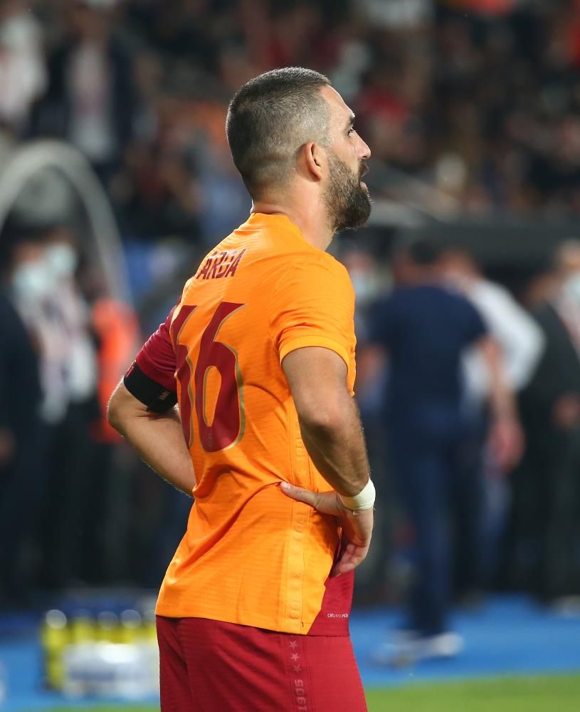 Galatasaray'dan yılın transferi! Arda Turan... 7