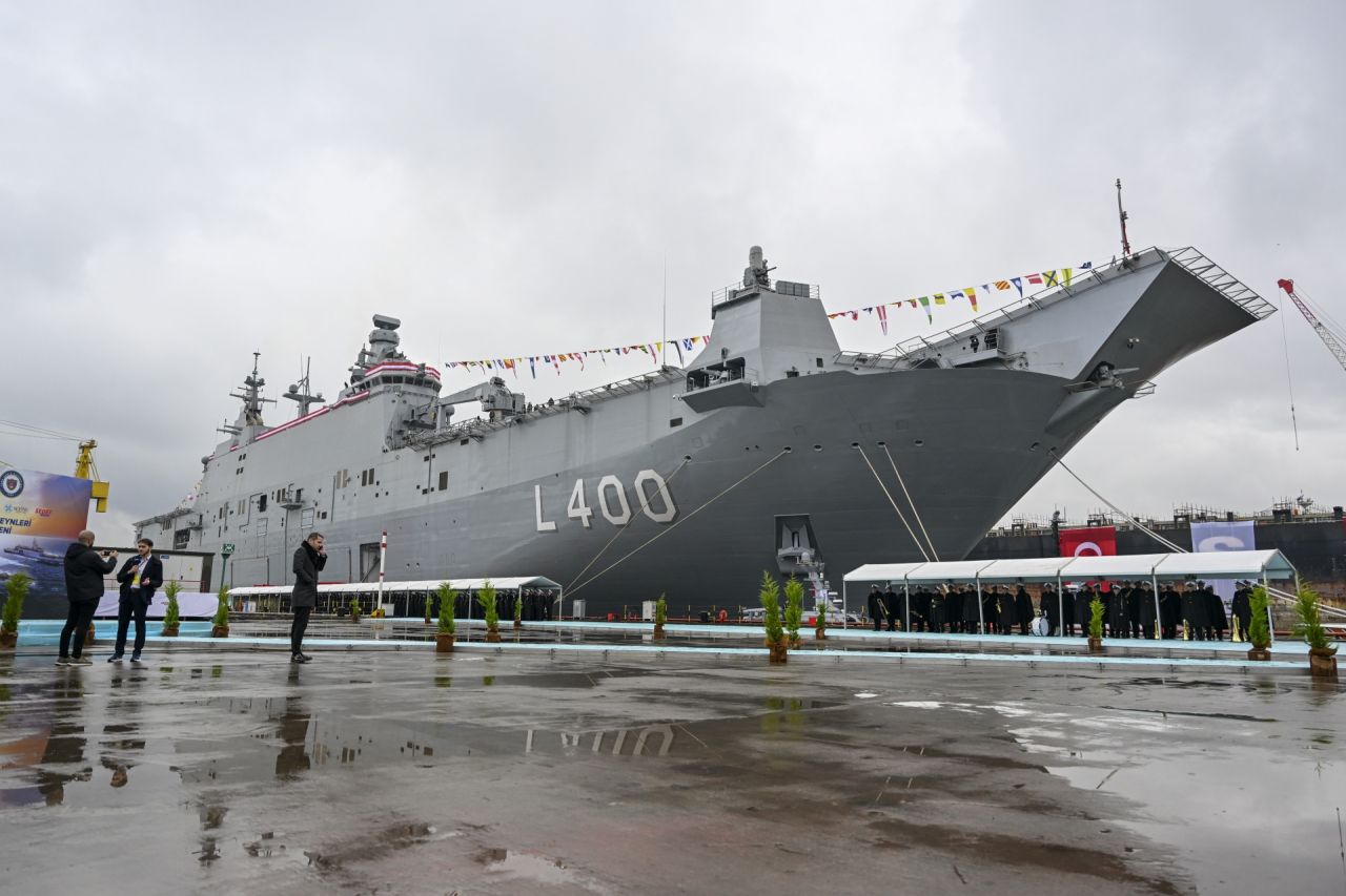 TSK envanterine girdi! Karşınızda dünyanın ilk SİHA gemisi TCG Anadolu 3