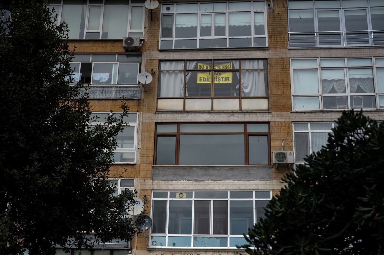 İstanbul'un o ilçelerinde evler boş kaldı: Depremden kaçış sürüyor 2