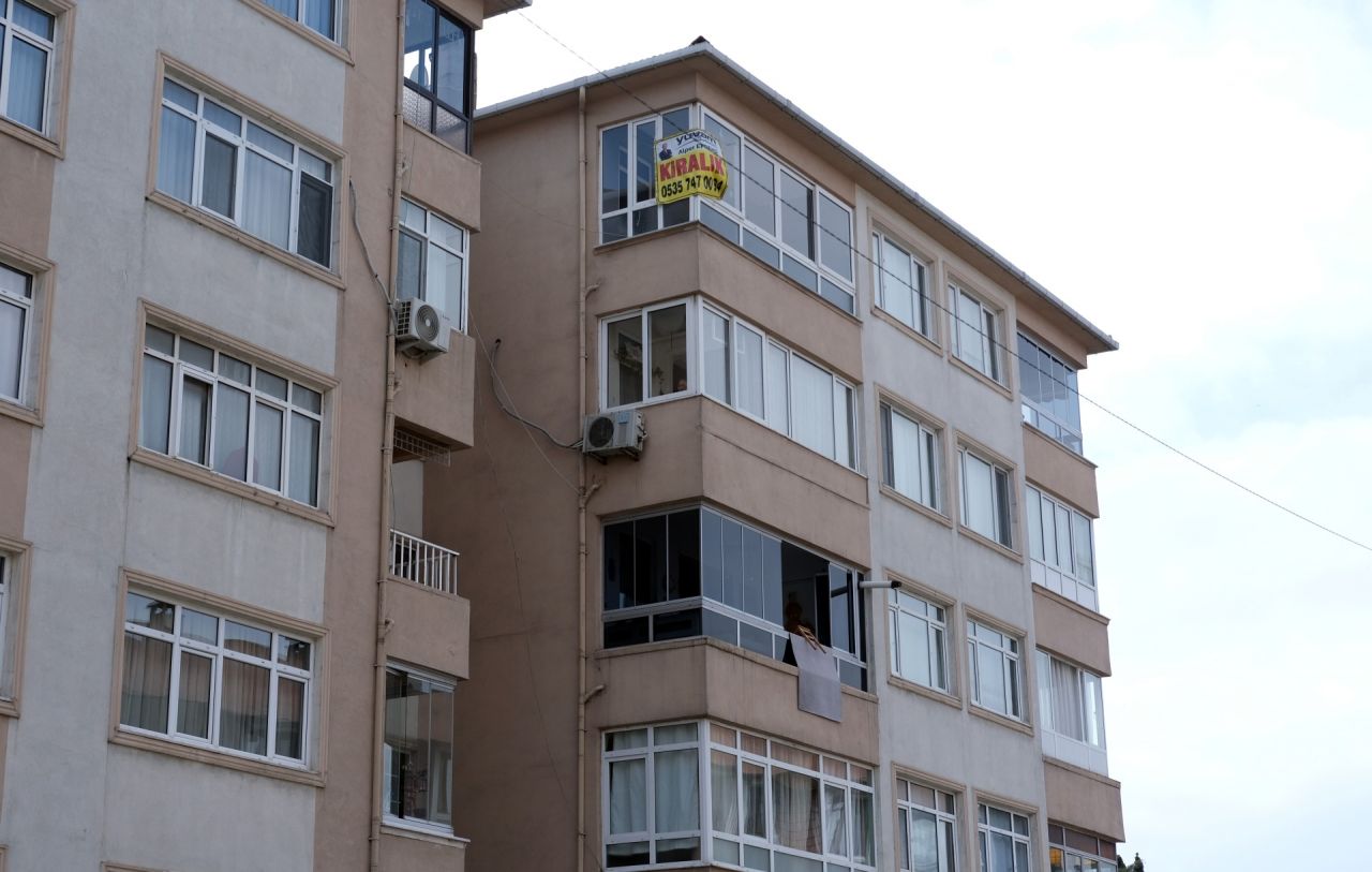 İstanbul'un o ilçelerinde evler boş kaldı: Depremden kaçış sürüyor 3