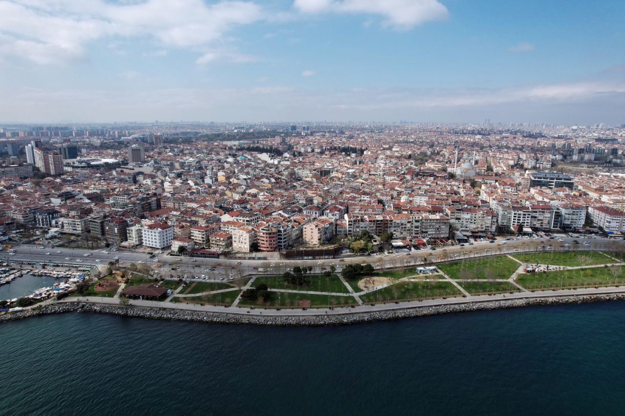 İstanbul'un o ilçelerinde evler boş kaldı: Depremden kaçış sürüyor 4