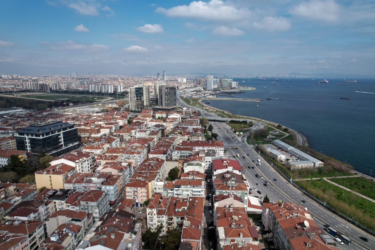 İstanbul'un o ilçelerinde evler boş kaldı: Depremden kaçış sürüyor 7