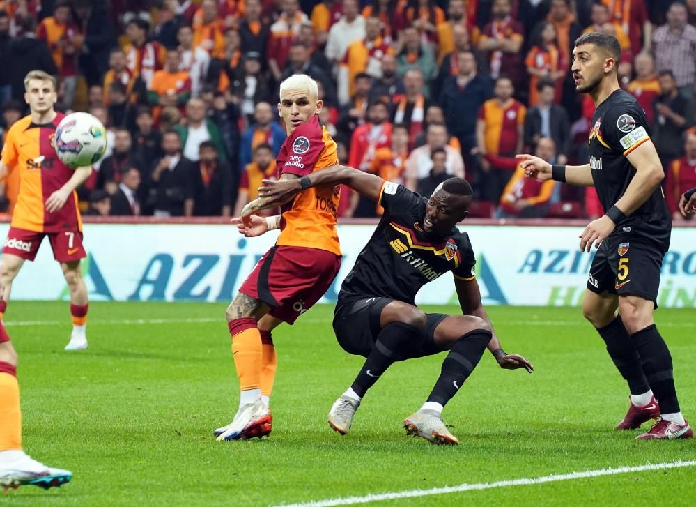 Galatasaray'a dünya devinden transfer! 40 milyon Euro ödenmişti 18
