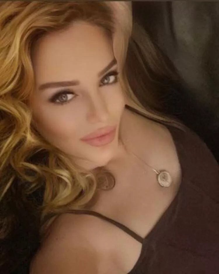 Kayahan'ın kızı Beste Açar, babasının 'Gönül Köşkü'nü satılığa çıkardı 3
