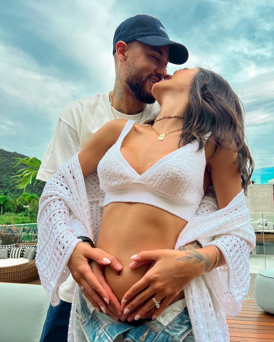Ünlü futbolcu Neymar ve sevgilisi Bruna Biancardi müjdeli haberi duyurdu! İkinci kez baba oluyor 1