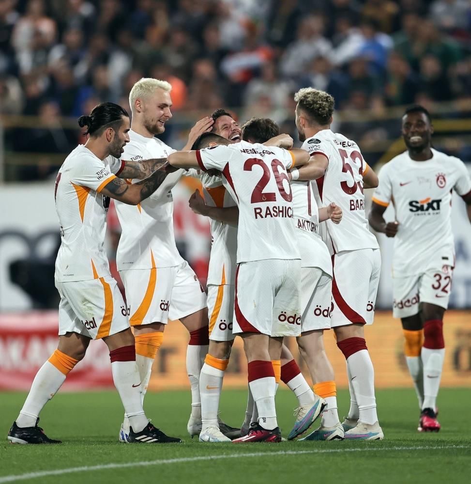Galatasaray'dan bomba transfer! Yeni Arda Güler... 5