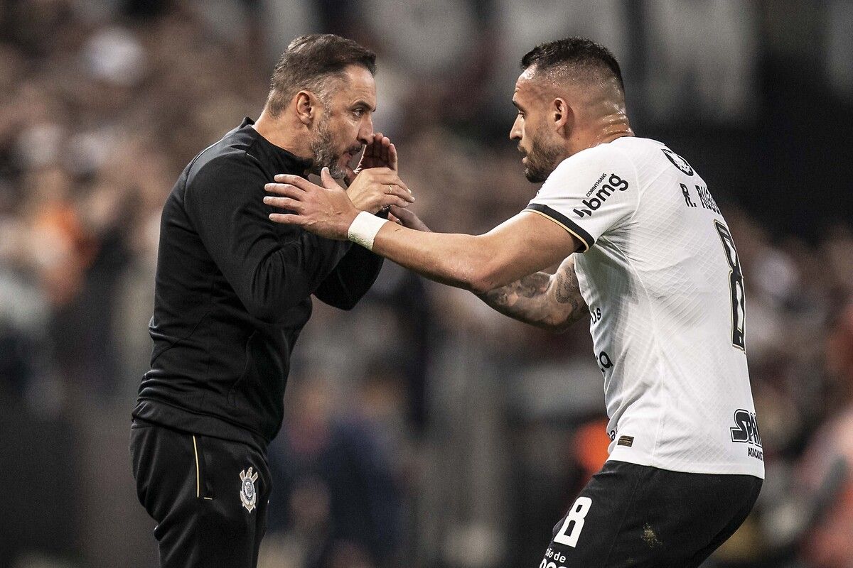 Vitor Pereira geri dönüyor! İşte ayrıntılar... 26