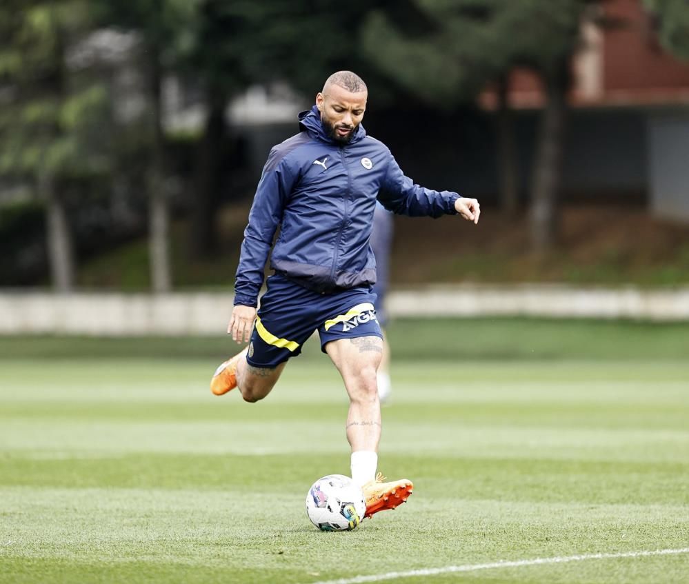 Fenerbahçe, Fatih Terim'in transferini alıyor 2