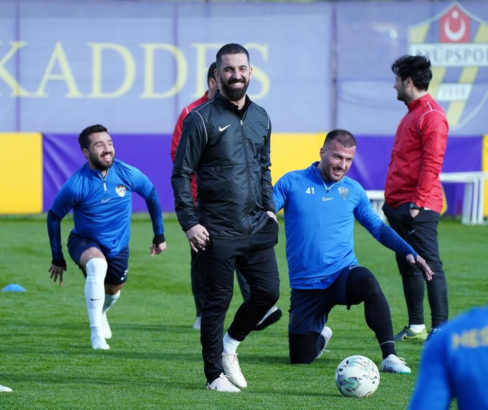 Arda Turan'ın ilk transferi! Milli Takım... 4