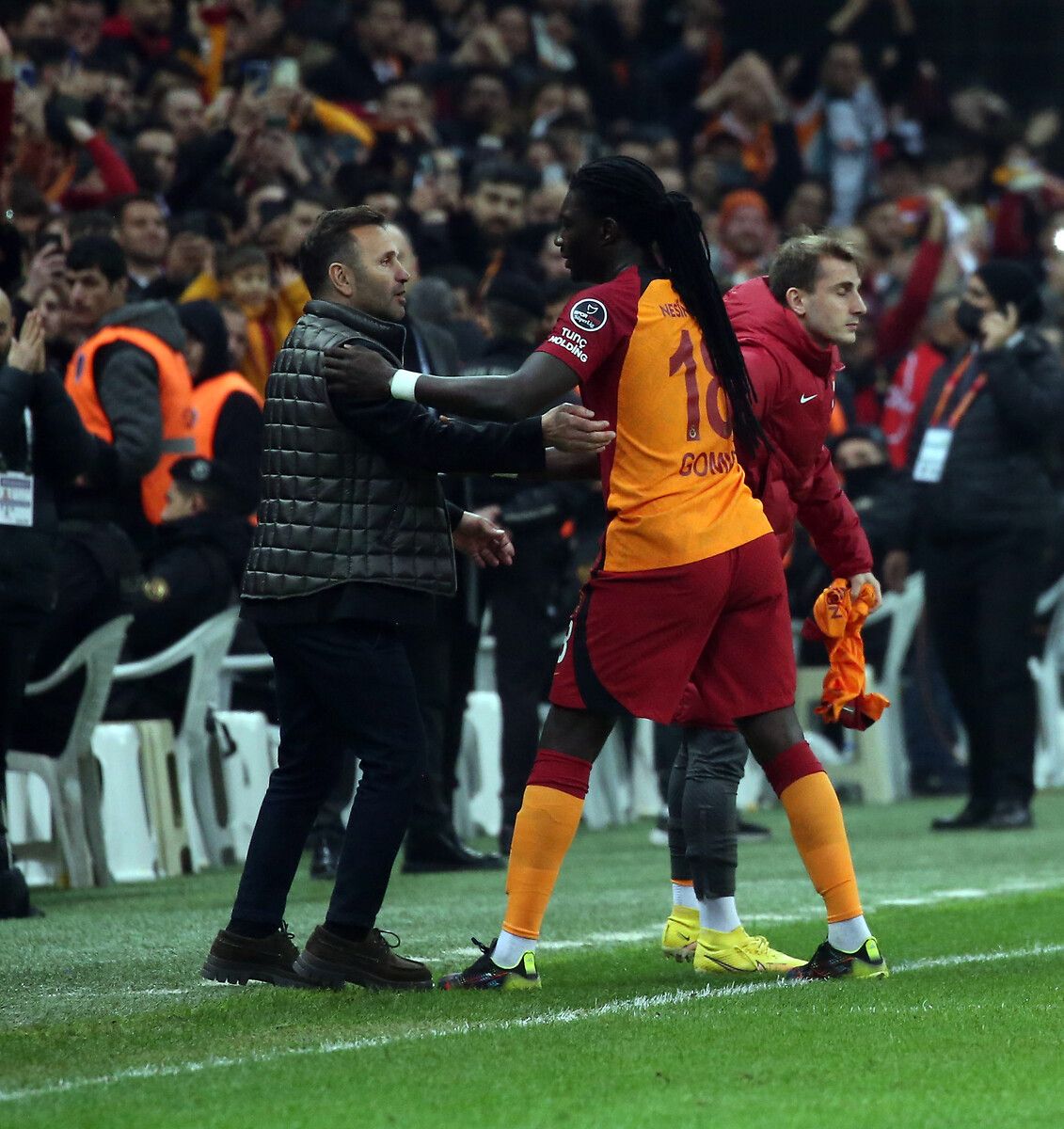 Gomis krizinin nedeni belli oldu! Icardi çıkınca... 7