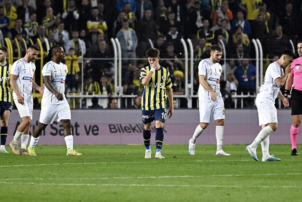 ''Fenerbahçe'nin tarihinde böyle bir sezon var mıdır bilmiyorum!'' 6