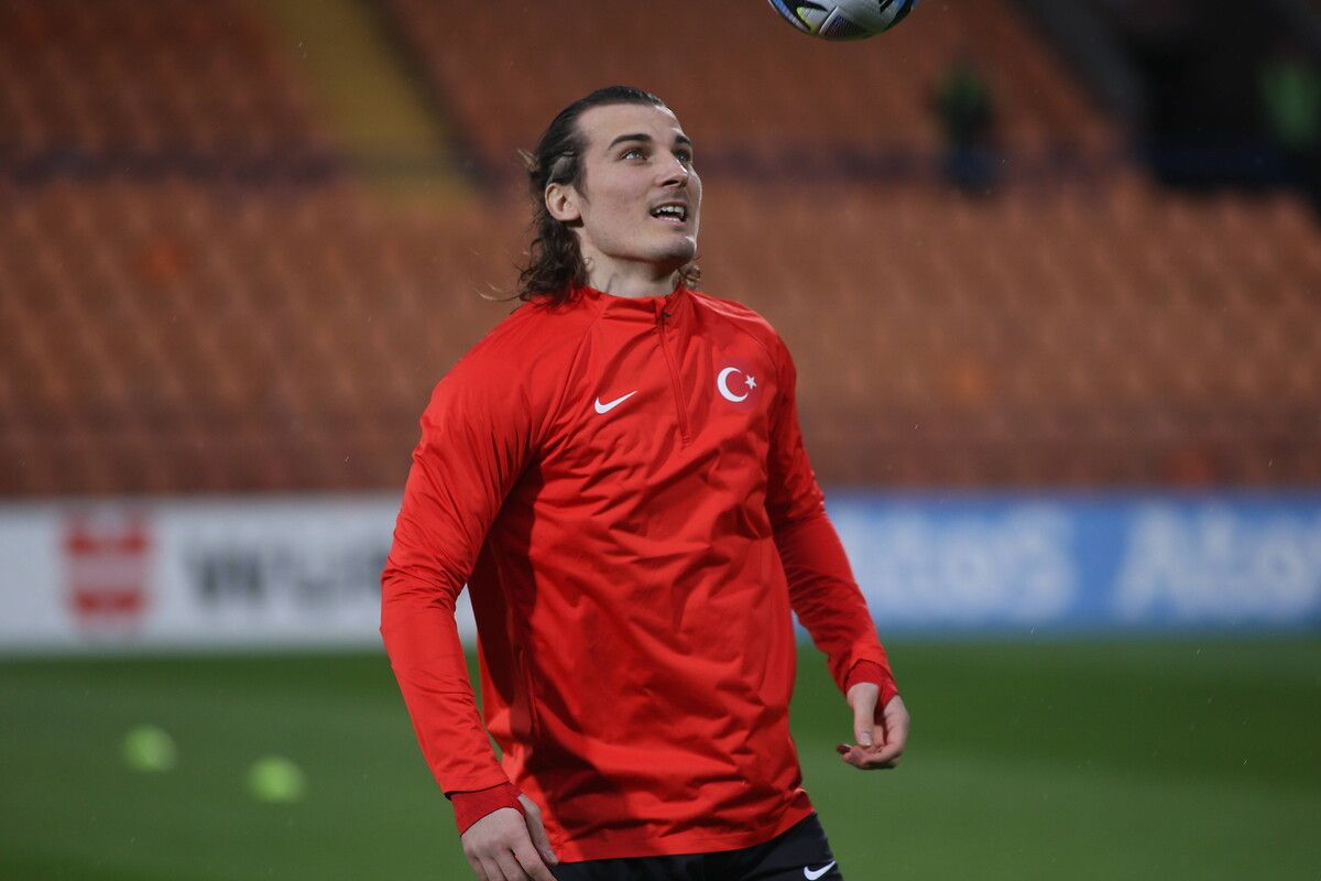 Çağlar Söyüncü imzayı çoktan atmış... İşte yeni takımı 5