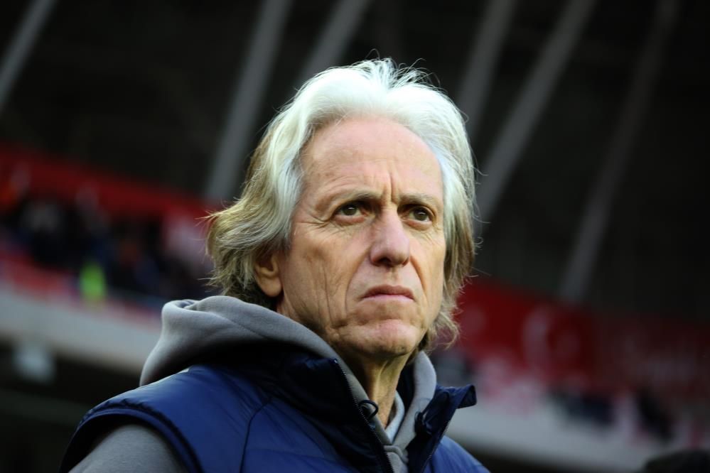 Zorbay Küçük, Jorge Jesus'u çılgına çevirdi! İşte sebebi 13