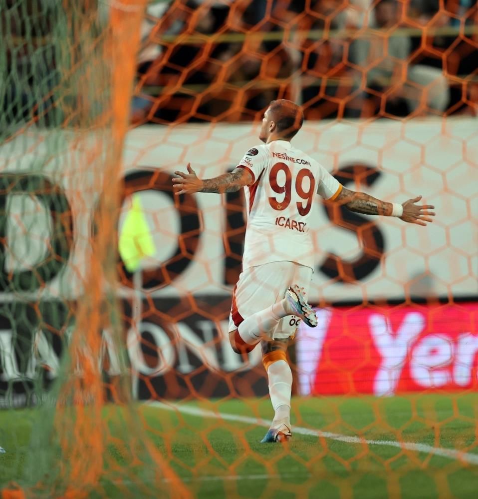 Cimbom'a Beşiktaş derbisi öncesi şok haber 12