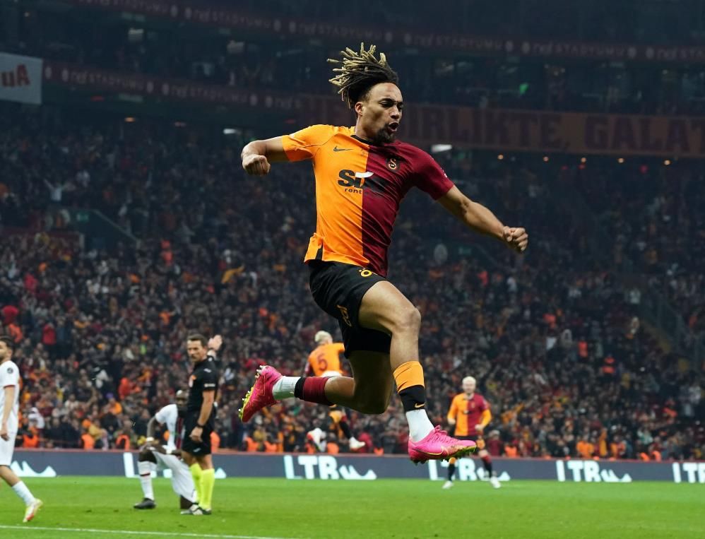 Cimbom'a Beşiktaş derbisi öncesi şok haber 6