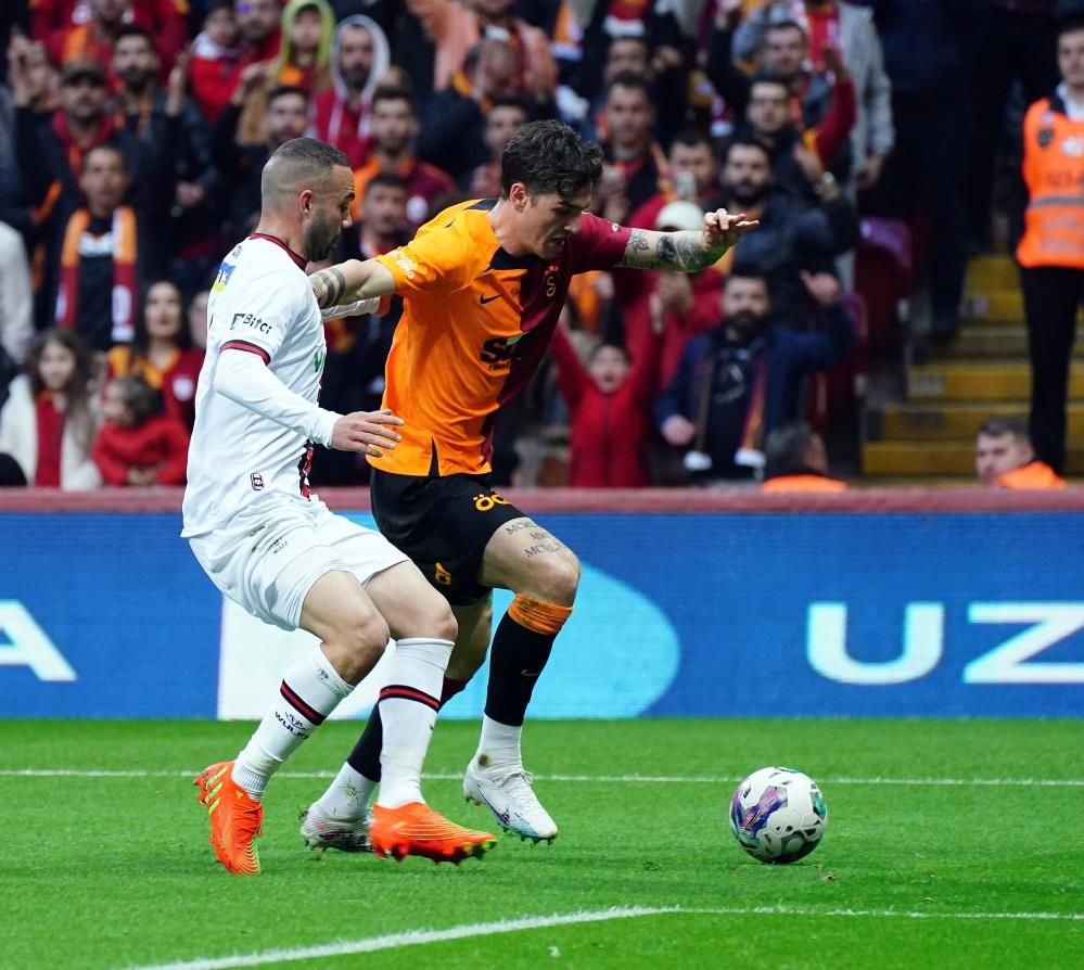 Cimbom'a Beşiktaş derbisi öncesi şok haber 9