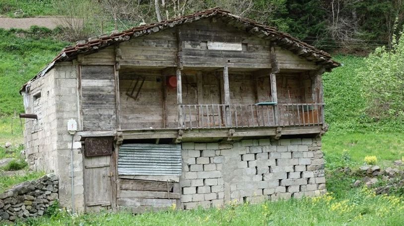 AFAD duyurdu: Trabzon için flaş uyarı! 2 ilçede deprem riski 8