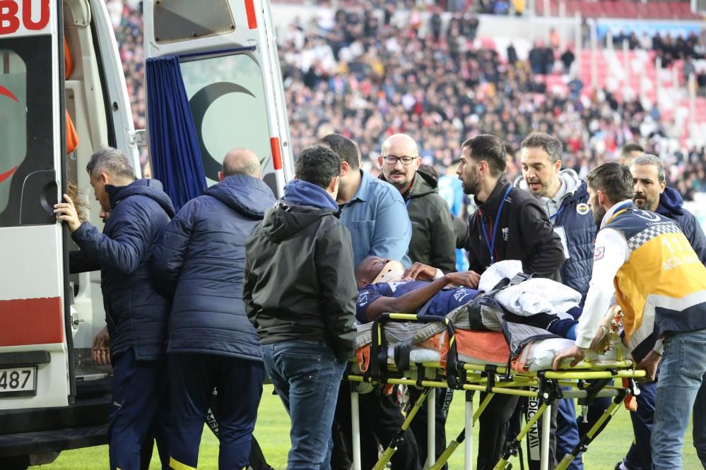 Fenerbahçe'de Enner Valencia'nın dönüş maçı belli oldu 8