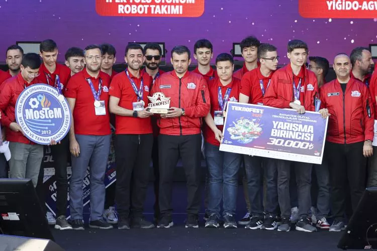 Selçuk Bayraktar açıkladı: TEKNOFEST tarihe geçti... 2