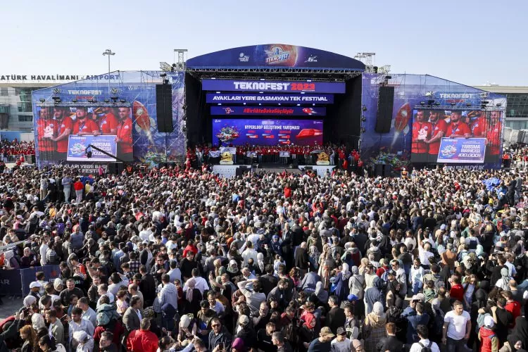 Selçuk Bayraktar açıkladı: TEKNOFEST tarihe geçti... 8