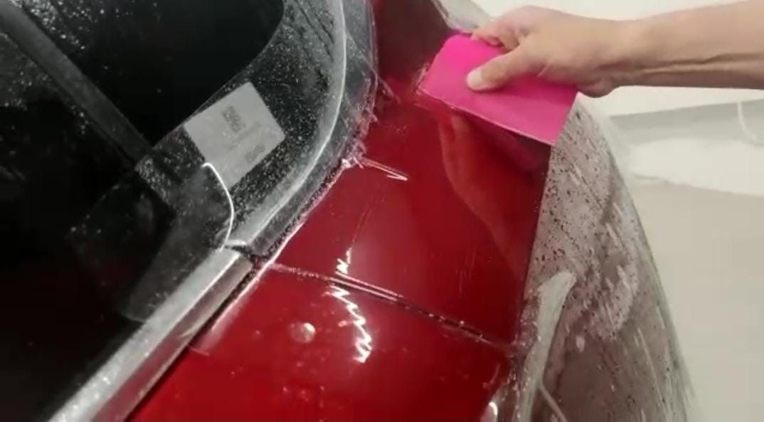 Togg'u teslim aldı, ilk modifiyeyi yaptırdı! Bakın neleri değiştirdi 4