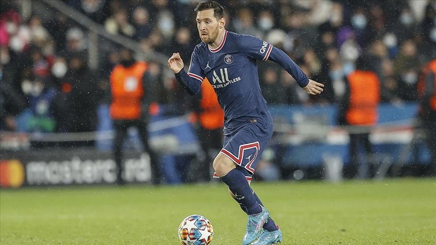 PSG'de Messi krizi: Kadro dışı bırakıldı! Yıldız futbolcuya Barcelona yolu gözüktü 1