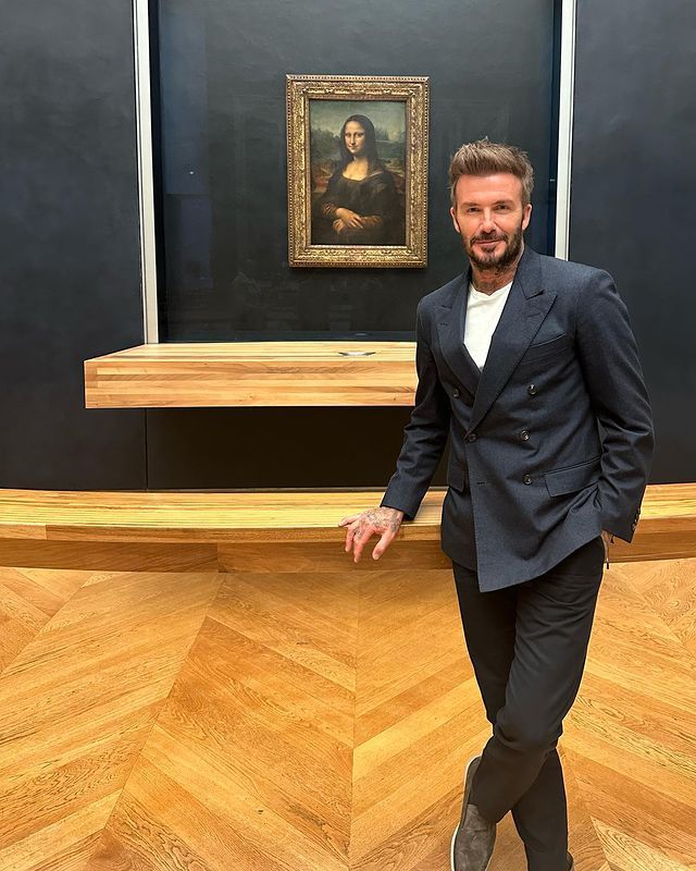 Victoria Beckham'dan ilginç kutlama! Eşi David Beckham'ın beyaz iç çamaşırlı halini paylaştı 3
