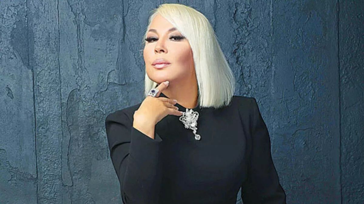 Seda Sayan'ın izinden giden Safiye Soyman yaptırdığı estetikleri anlattı! 'Yüzümü çekerek kulağımın içinde topladı' 1