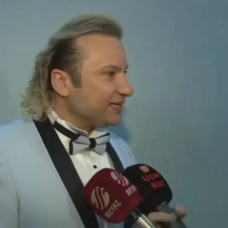 Kadir Doğulu ile ilgili iddiaları başına dert oldu! Onur Akay, ünlü sanatçının kadın hayranları tarafından darp edildi 6