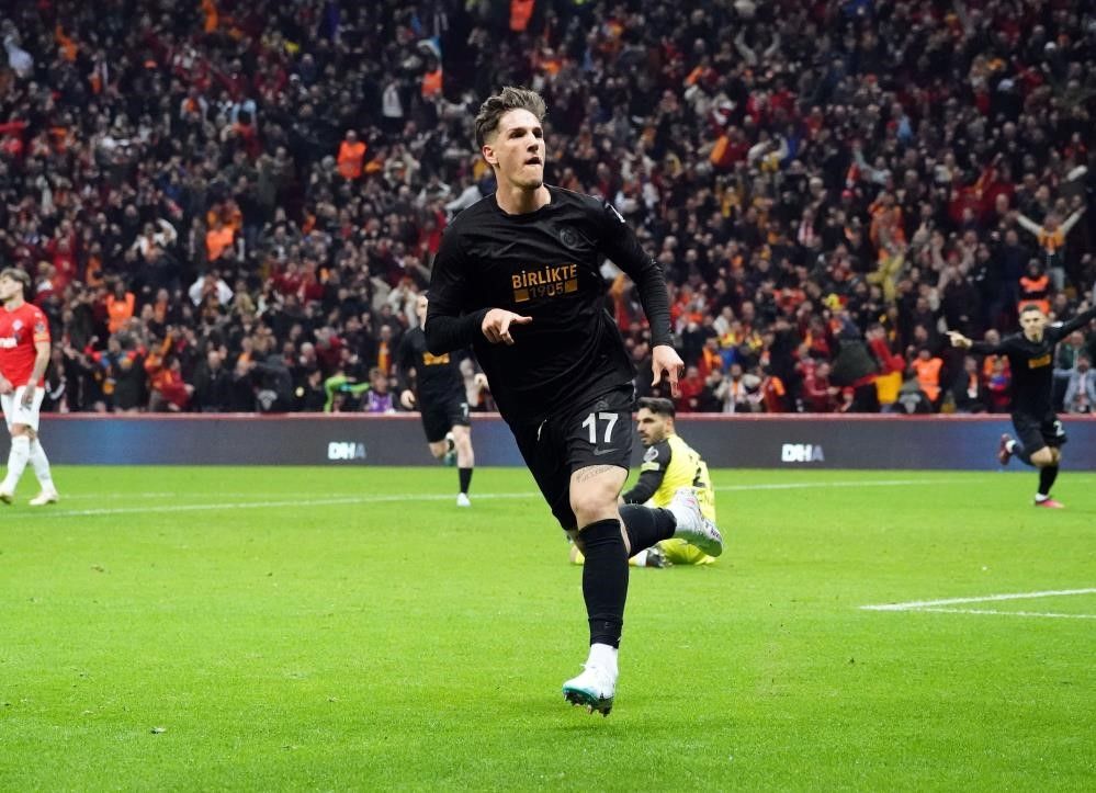 Galatasaray'da şok ayrılık! Geri dönüyor... 7