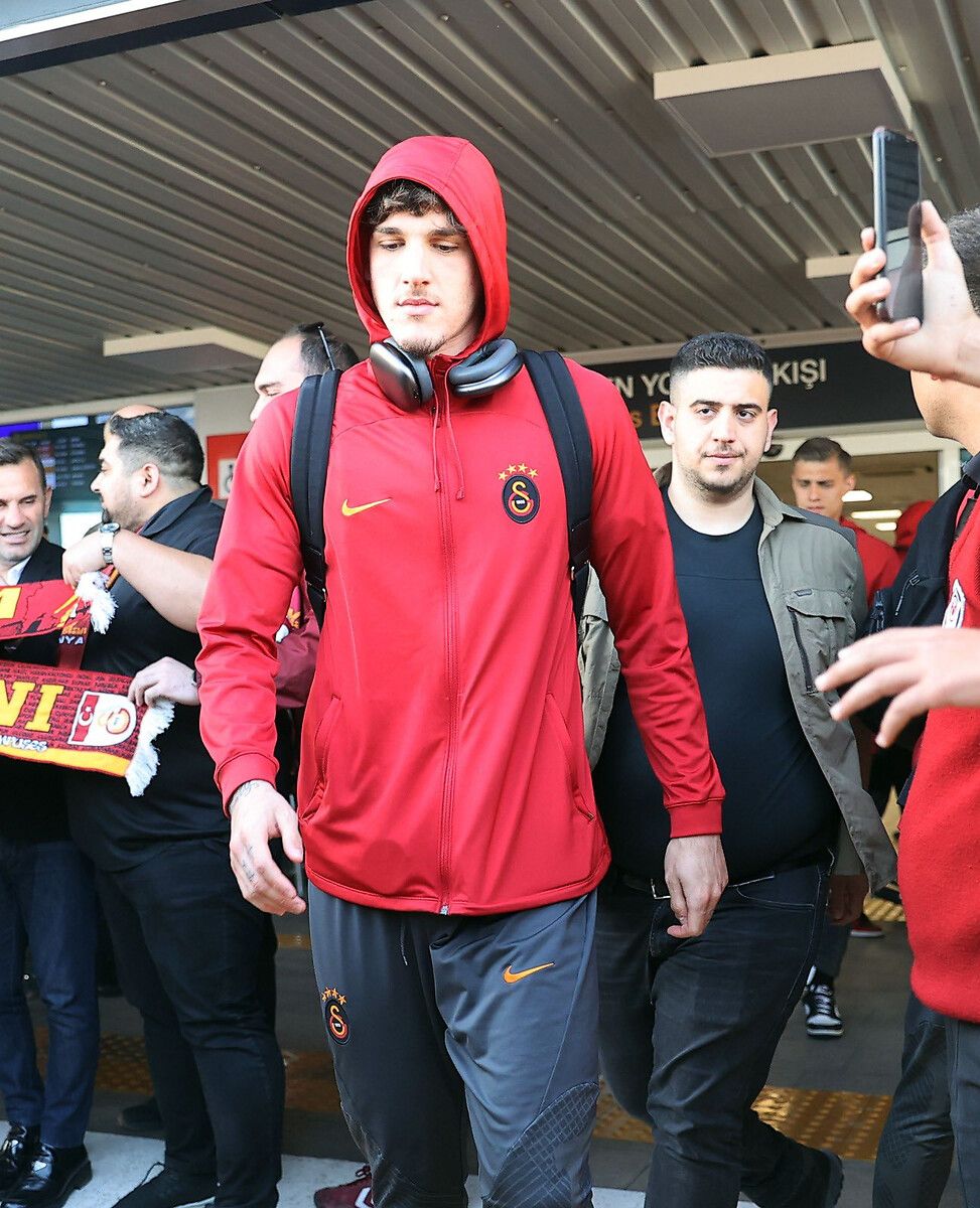 Galatasaray'da şok ayrılık! Geri dönüyor... 15