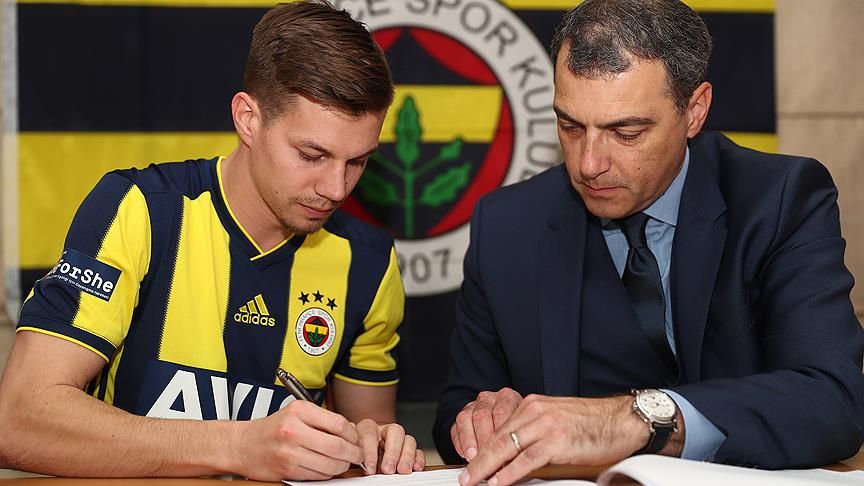 Beşiktaş Fenerbahçeli yıldızı istiyor 1