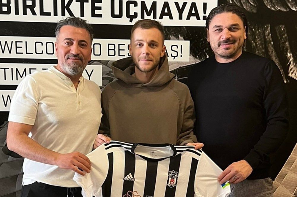 Beşiktaş'ta flaş karar! Yıldız oyuncu 3 maç sonra ayrılıyor... 3