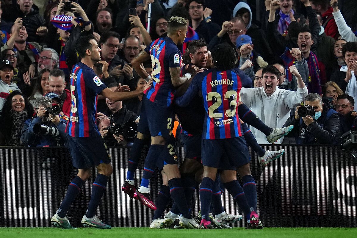 Fenerbahçe bombayı Barcelona'dan patlattı! İşte o isim... 26