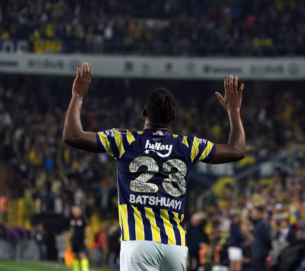Fenerbahçe yeni forvetini buldu! Elveda Valencia... 2