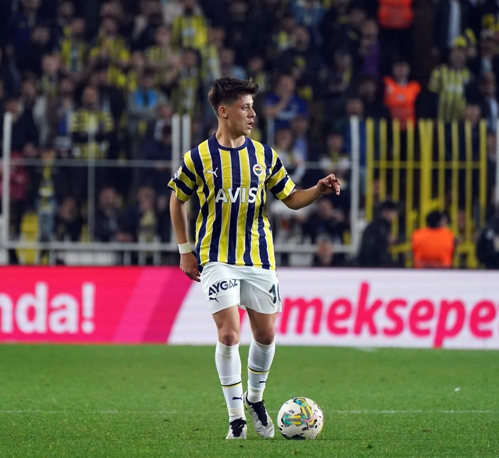 Fenerbahçe yeni forvetini buldu! Elveda Valencia... 9