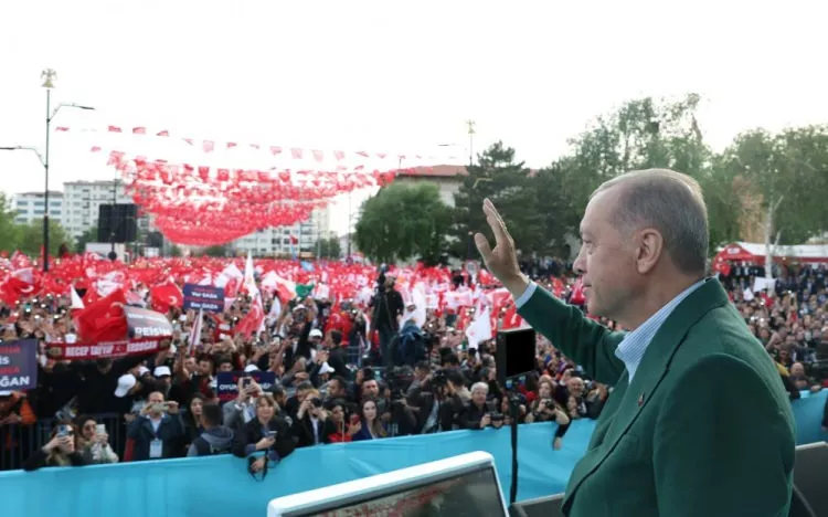 Sivas mesajı verdi! Cumhurbaşkanı Recep Tayyip Erdoğan: Böyle bir muhteşem coşkuyu yaşamamıştım... 15