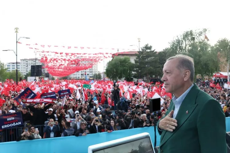 Sivas mesajı verdi! Cumhurbaşkanı Recep Tayyip Erdoğan: Böyle bir muhteşem coşkuyu yaşamamıştım... 17