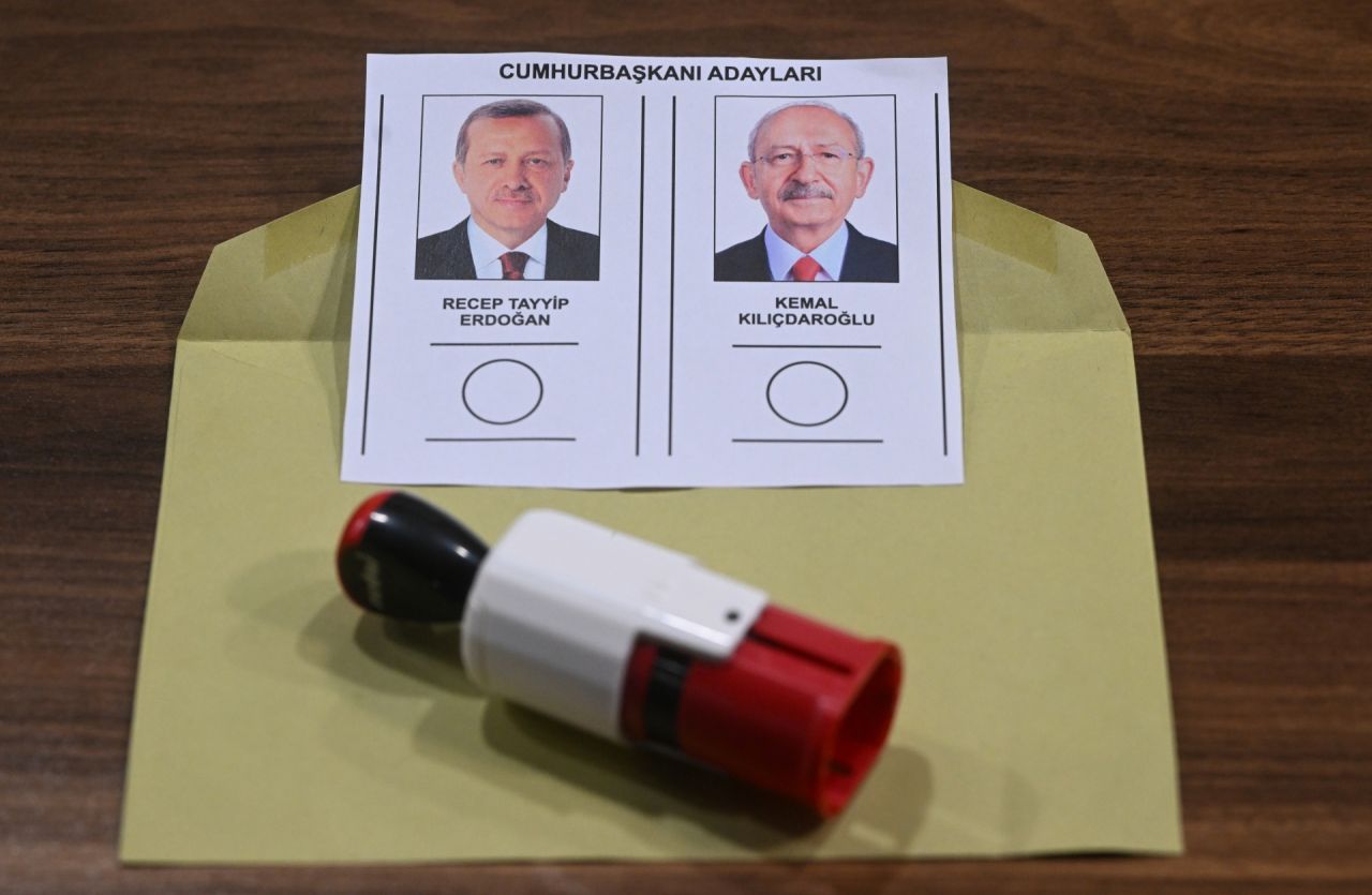 Yüksek Seçim Kurulu, 28 Mayıs seçimlerinde kullanılacak oy pusulasını tanıttı 5